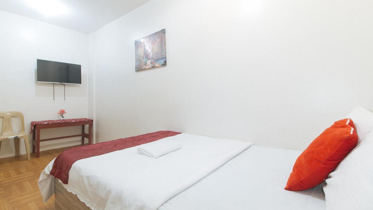 Nearest Hostel Pasay City By Reddoorz Esterno foto