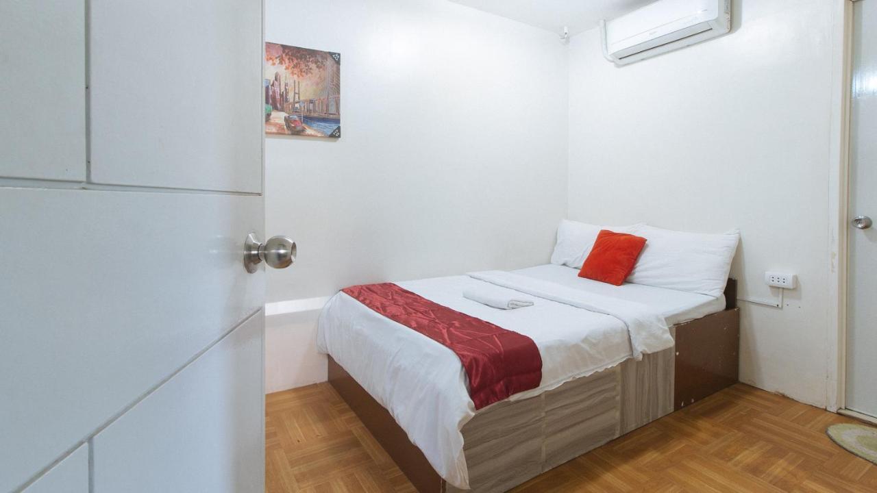 Nearest Hostel Pasay City By Reddoorz Esterno foto